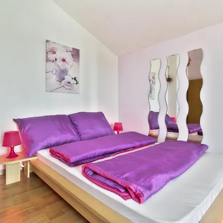 Martinovic Сasa de vacaciones Kaštel