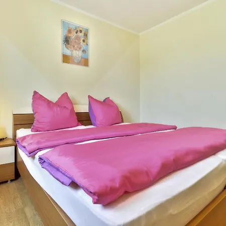 Martinovic Semesterbostad Kaštel