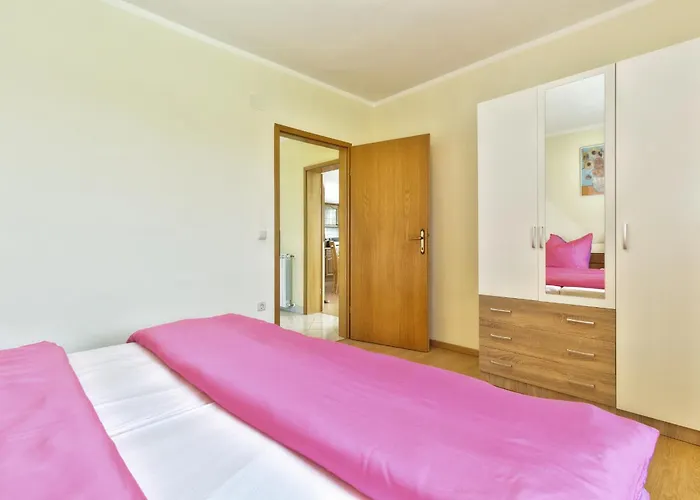 Martinovic * Kaštel